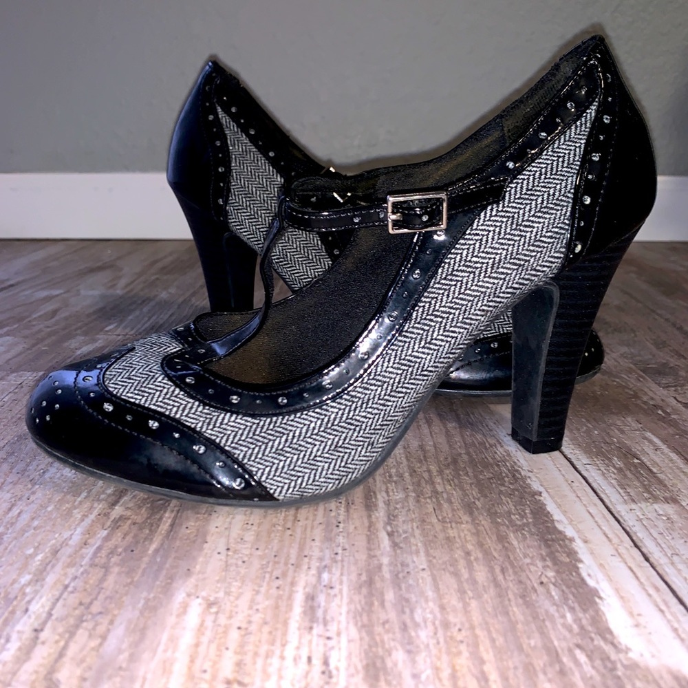 Cute retro heels